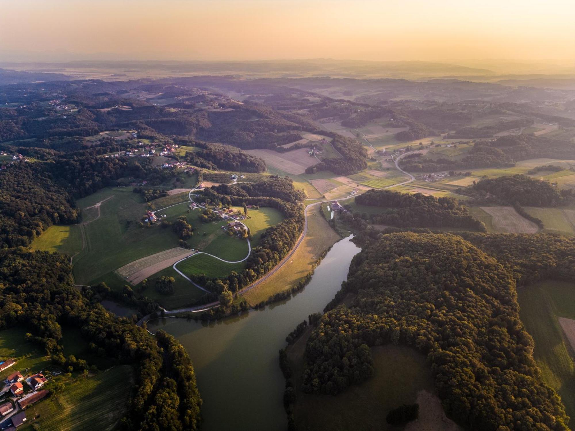 Falkensteiner Premium Camping Lake Blagus Sveti Jurij ob Scavnici Exteriér fotografie